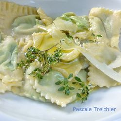 Ravioli mit Oca-Blätter-Füllung