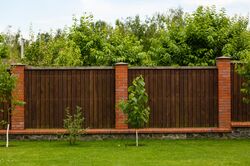 >Grenzabstnde im Garten: Krieg vorbeugen und Frieden schaffen