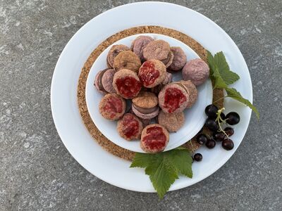 >Cassis Macarons - s�ss, herb und unwiderstehlich...