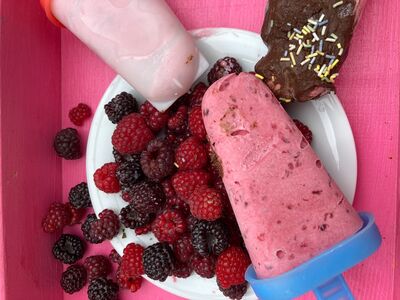 Himbeer-Lavendel-Joghurt-Eis