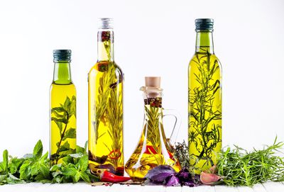 Kräuteressig selber machen – Rezepte, wie es garantiert gelingt