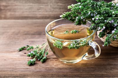 Thymian-Tee selber machen aus frischen oder getrockneten Blättern