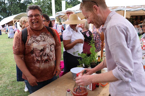 Hampton Court Drink und Degustation Bowle Lubera