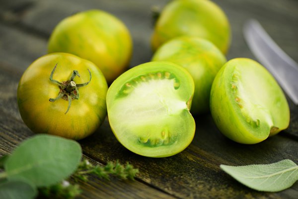 Grüne Tomaten einlegen ᐅ zu schade für den Kompost...