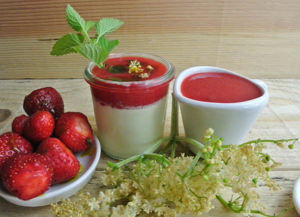 Holunderblüten Panna Cotta Pascale Treichler