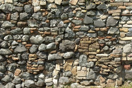 Trockenmauer; Natursteinmauer