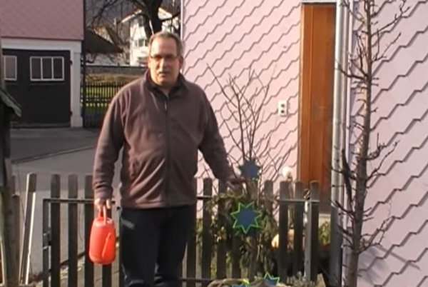 YouTube Video Kübelpflanzen nachgiessen im Winter