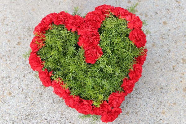 Grabschmuck für Allerheiligen Lubera